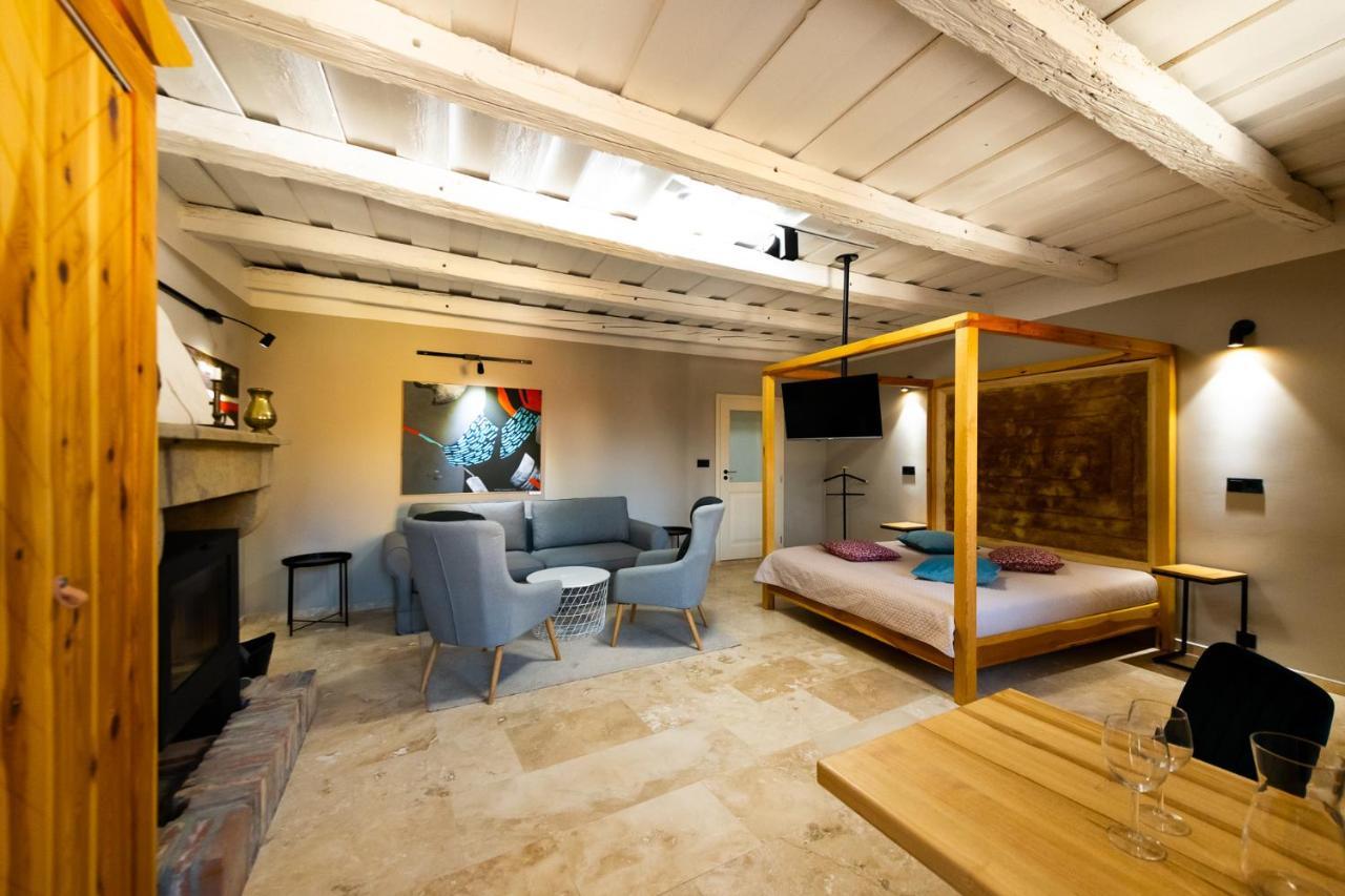 מיקולוב Hotel Desatero מראה חיצוני תמונה